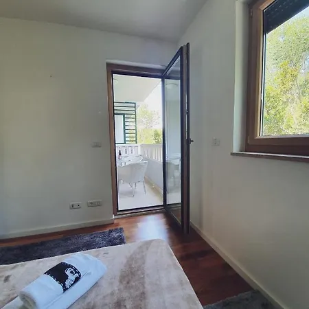 Apartment Larita