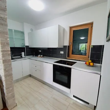 Apartment Larita Makarska