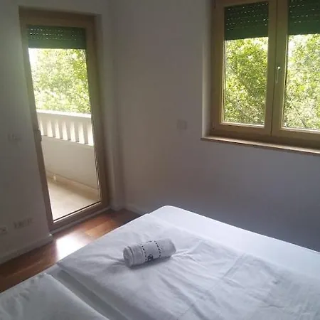 Apartment Larita *