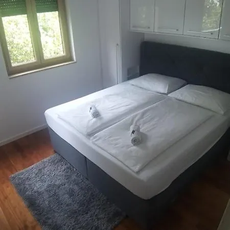 Apartment Larita *